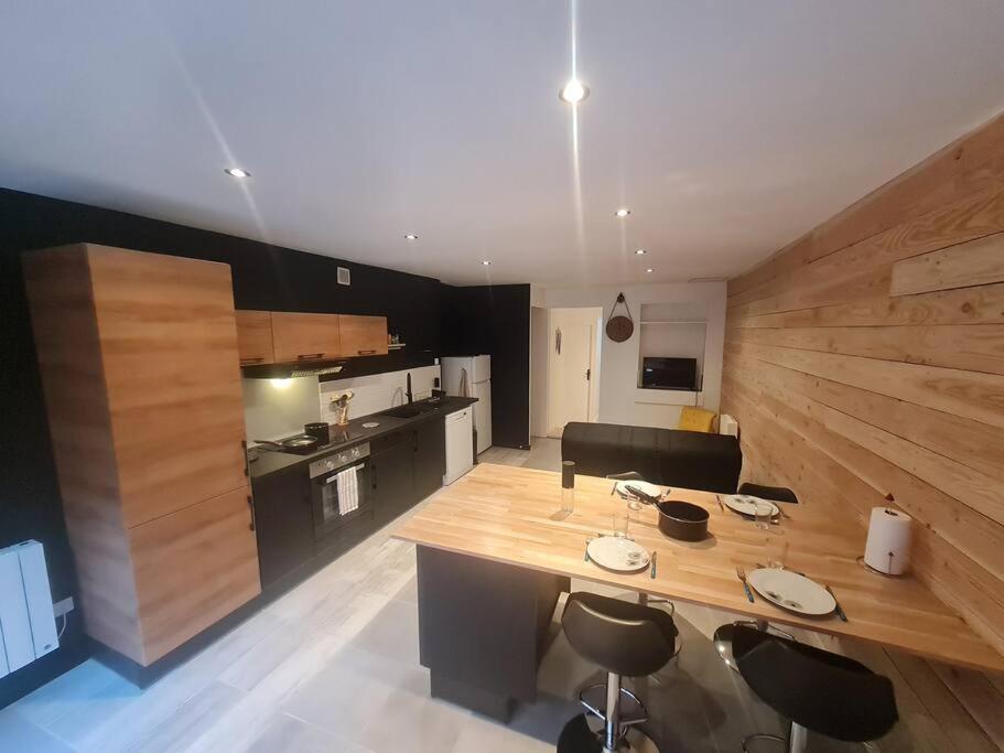 L'Escale Charliendine Apartment Charlieu Ngoại thất bức ảnh